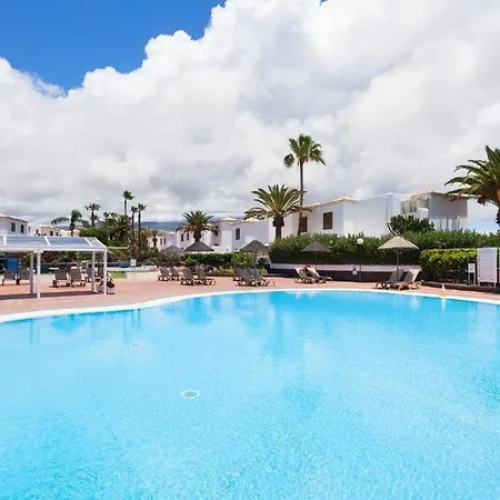 Poolside Villa, Golf Del Sur ヴィラ サンミゲル・デ・アボナ