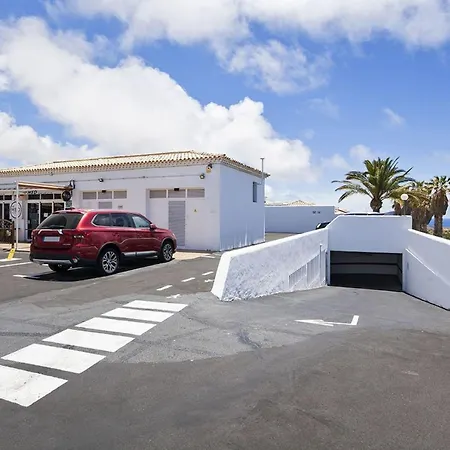 Poolside Villa, Golf Del Sur ヴィラ サンミゲル・デ・アボナ