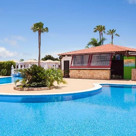 Poolside Villa, Golf Del Sur * サンミゲル・デ・アボナ