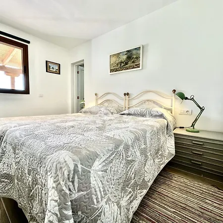 Poolside Villa, Golf Del Sur ヴィラ *